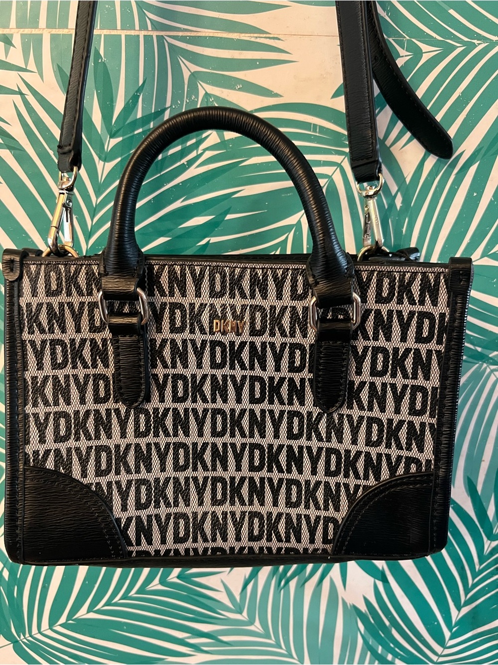 DKNY Perri SoHo Logo small box Satchel w/Removable Strap black & white logo nwot
